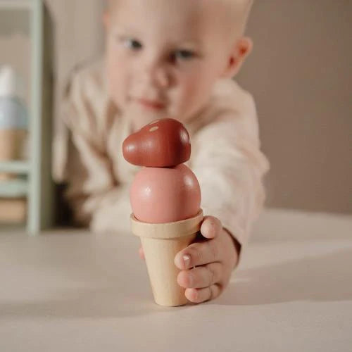 Wooden Ice Cream Shop FSC