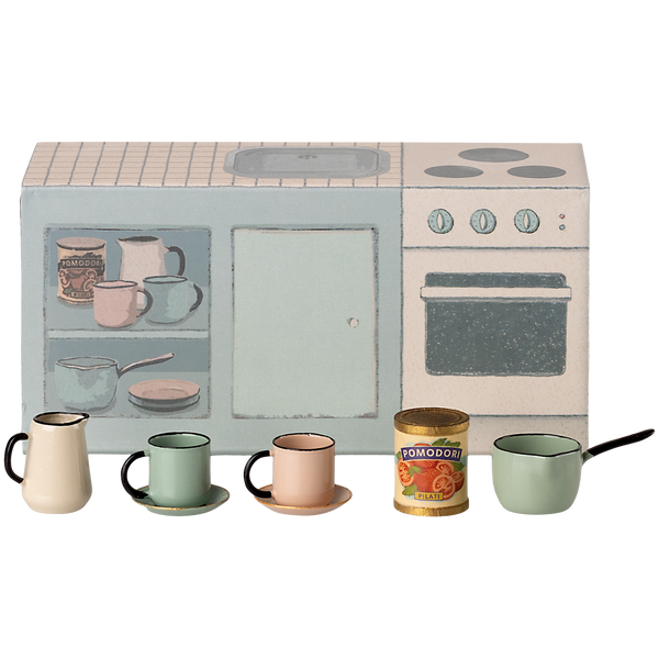 Kitchen counter mouse 