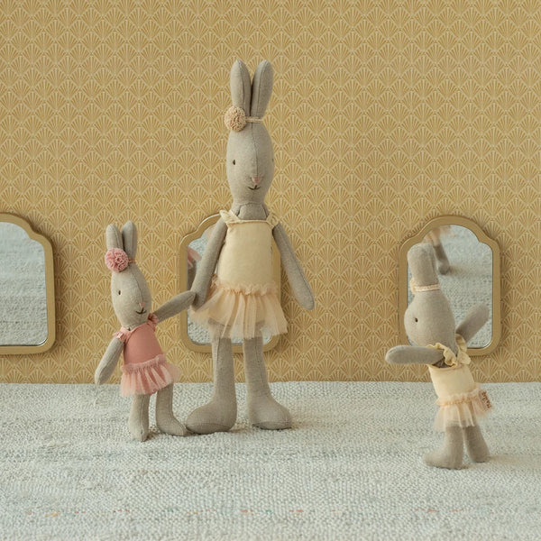 Rabbit micro ballet dress and skirt cream 