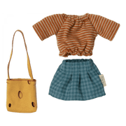 Clothes for Mouse Mama 