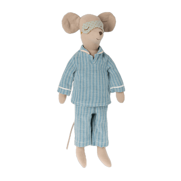 Medium mouse dad in nightgown 