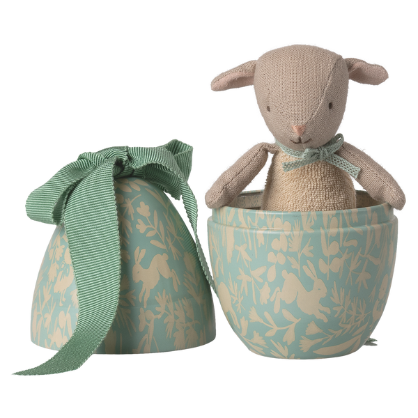 Easter egg with micro lamb, small dusting of mint 