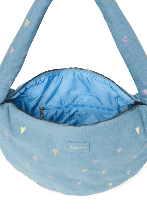 Studio Noos Cross Body Bag Light Blue Hearts geöffnet