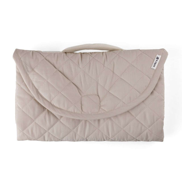 Sebra Wickelunterlage On-the-Go Morning Beige ausgerollt