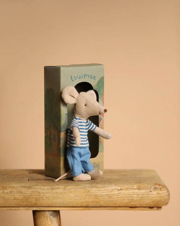 Maileg LouiMax Little explorer with book