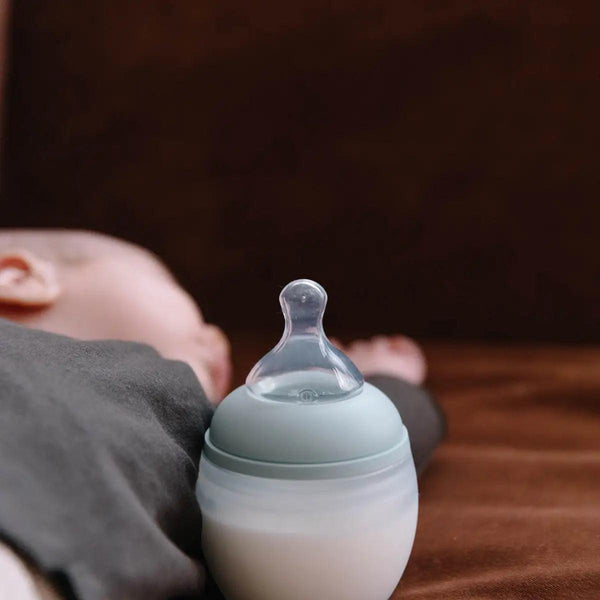 Baby bottle khaki
