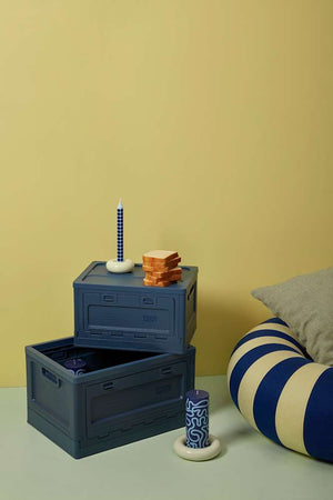 Studio About Aufbewahrungsbox Medium Dunkelblau – Seitenansicht