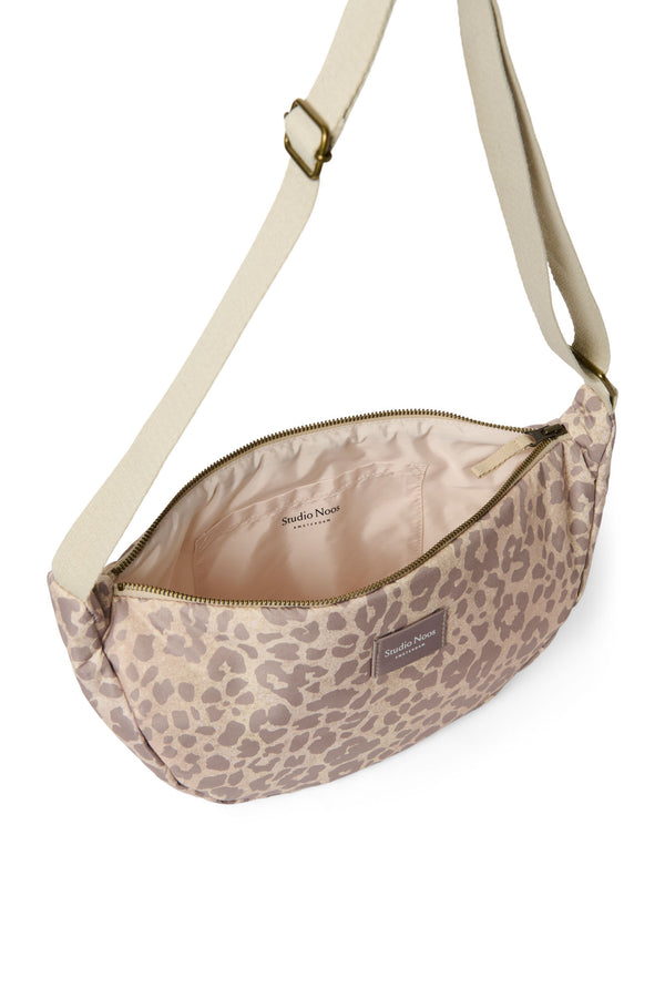 Puffy adult belt bag, beige leopard print