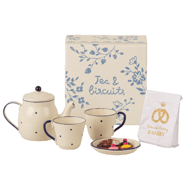 Tea and biscuits for two