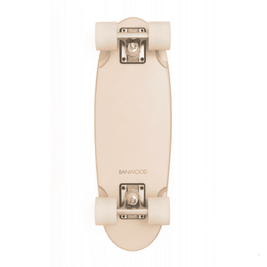 Achsen und weiche Rollen am cremefarbenen Banwood Cruiser aus kanadischem Ahorn
