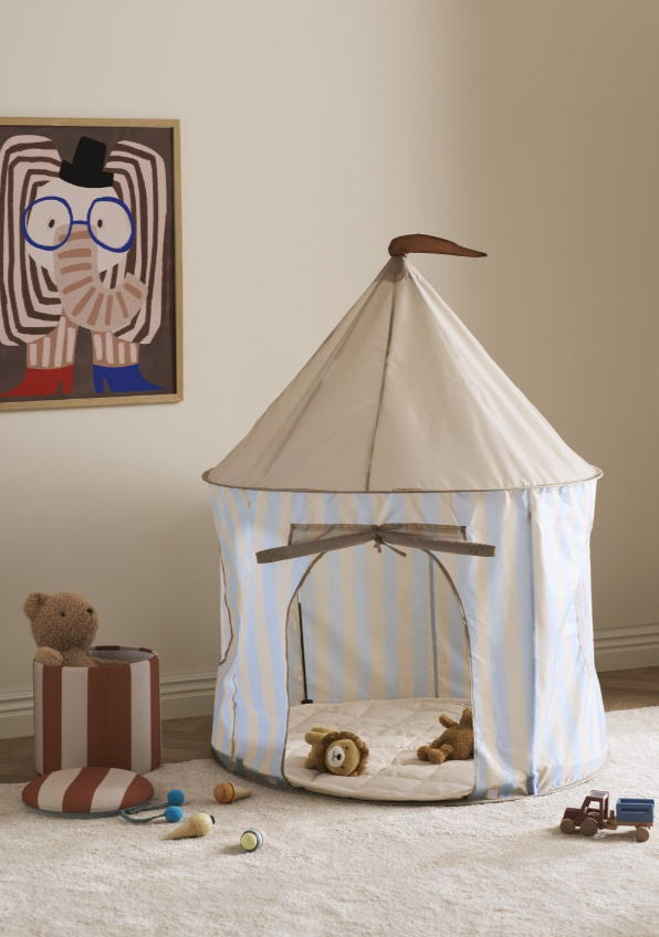 Play tent stripes light blue