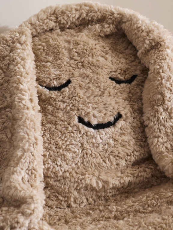 Gestickte Schlafaugen am Snuggle Sitzsack von Kids Concept im Detail
