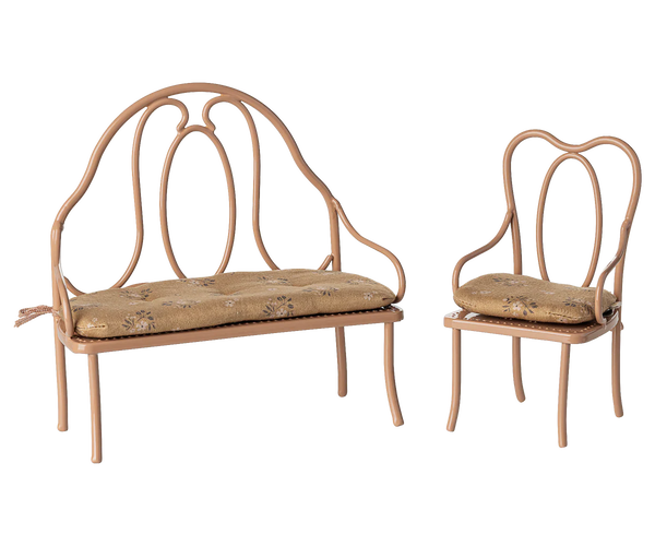 Vintage Chair Dark Powder 