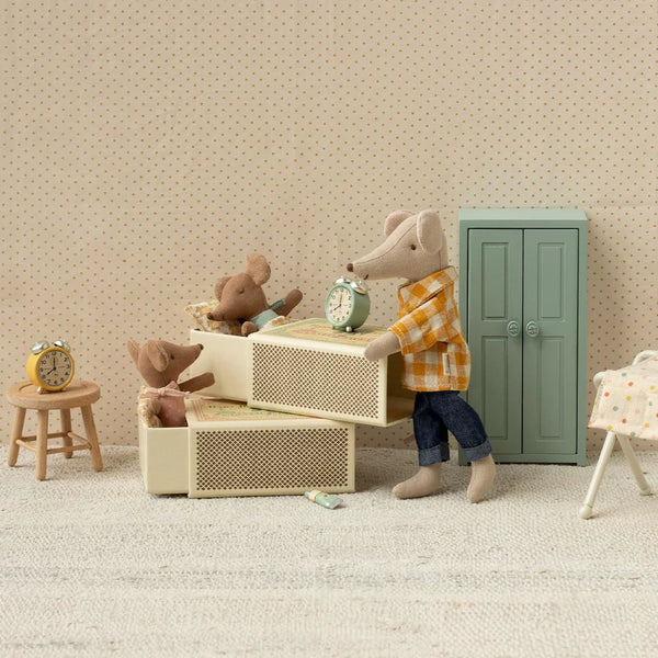 Baby Mouse in Matchbox Rose 