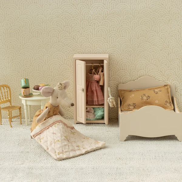 Princess Mouse Big Sister 