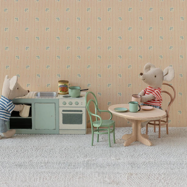 Vintage Chair Mouse Dark Powder