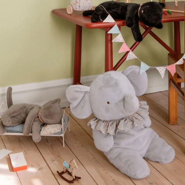 Sleeping Kitten Plush Medium Black 