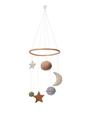 ferm LIVING Skye Mobile Multi aus 100 % Bio-Baumwolle am Bambusring