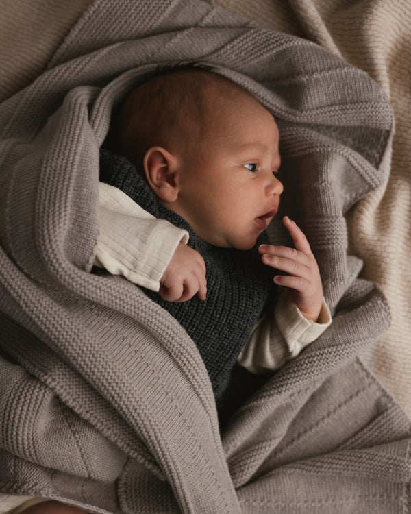 Holly Pebble baby blanket