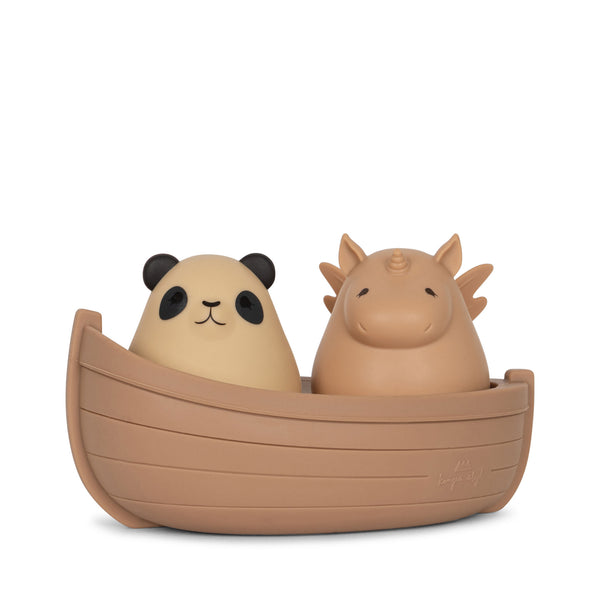 Konges Slojd Silikon Badespielzeug Boot Panda & Einhorn Blush | Badespielzeug | Beluga Kids