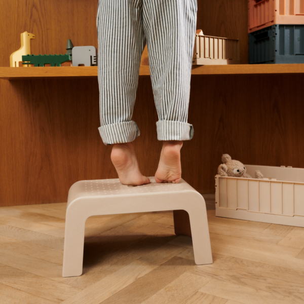 Ulla step stool Sandy