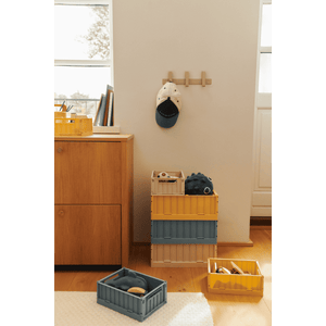Liewood Weston S Boxen Beach Blue gestapelt