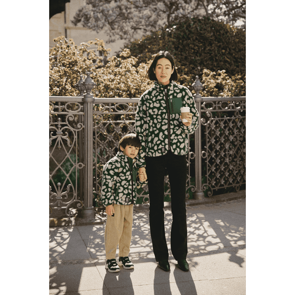 Liewood Nelson Teddyjacke Erwachsene Mega Leo Garden Green – Teddyfleece Nahaufnahme