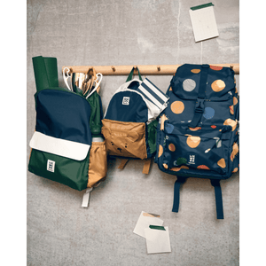 Liewood Andreas Bären-Rucksack Classic Navy getragen