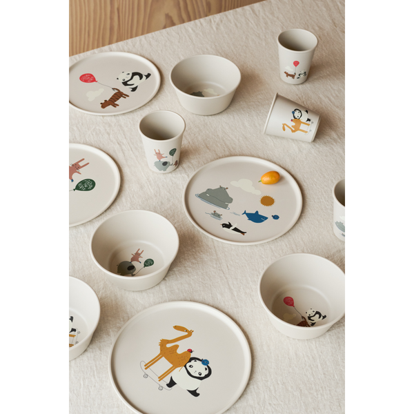 4-Pack Remco Plates Around the world 