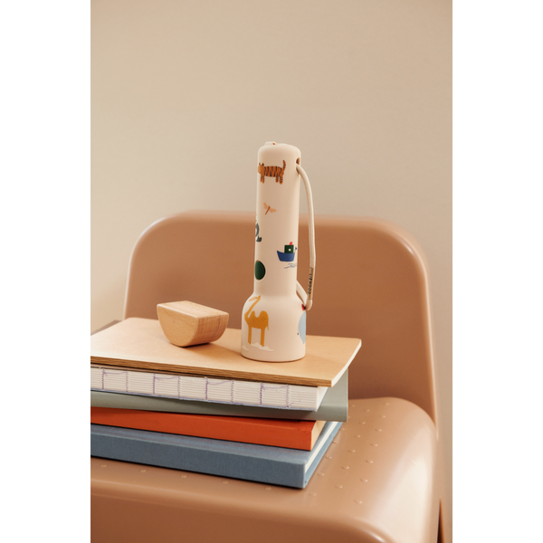 Gry Flashlight Around the World / Sandy