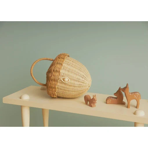Acorn basket