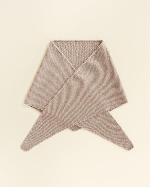 Triangle scarf Josephina Sand