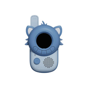 Kind funkt mit The Zoo Family Walkie-Talkie Waschbär