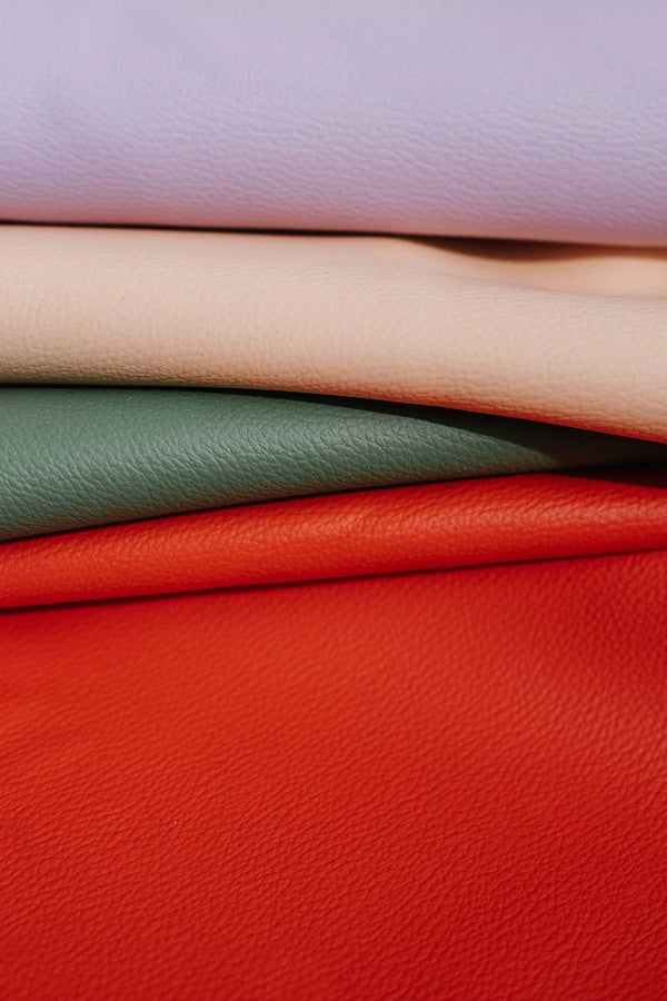 Activity & Floor Protection Mat made of Silicone Leather Roam Round Peach/Green