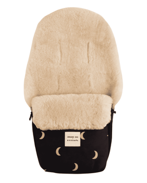 BINIBAMBA × Organic Zoo Mini Puff Schaffell-Fusssack in Midnight Moon