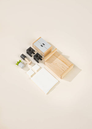 Nachttische und Lampe aus dem 9-teiligen Schlafzimmer-Set von Coco Village