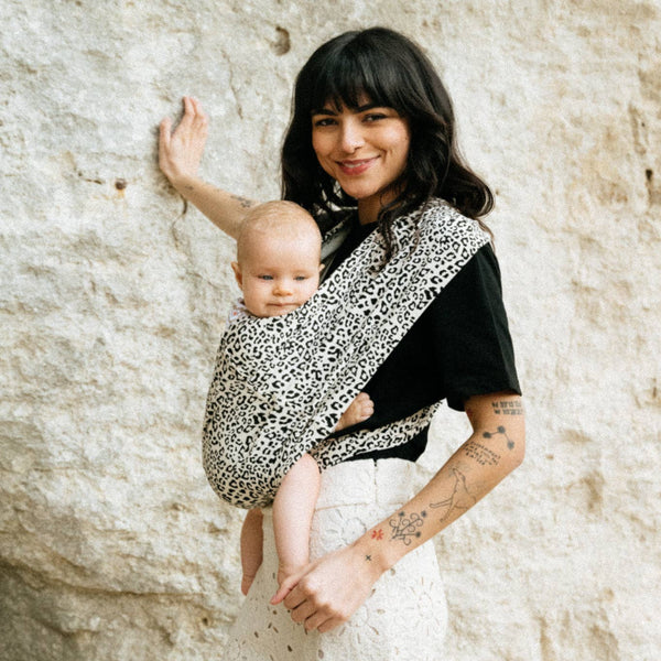 Knotless baby carrier Leo