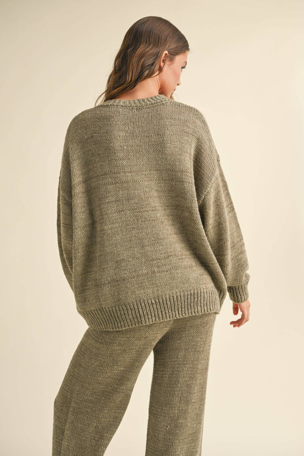 Pull avec laçage olive