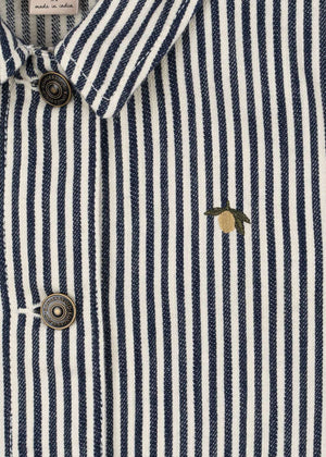 Twill-Gewebe der Fender Jacke von Konges Sløjd aus der Nähe