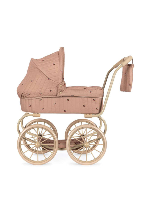 Minnie Puppenwagen Cherry Blush von Konges Sløjd mit gestepptem Roséstoff