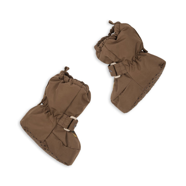 Konges Sløjd Nohr Füsslinge in Walnut, seitlich