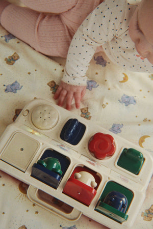 Pop-up-Musikboard von Konges Sløjd mit Gehäuse aus ABS-Kunststoff