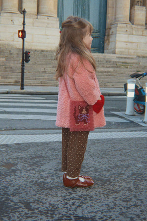 Umhängetasche Kitty Perla Mellow Rose von Konges Sløjd im Look