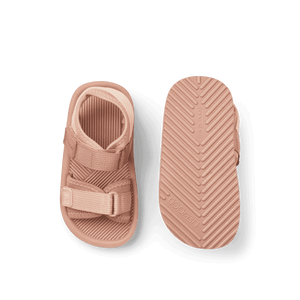 Monty Sandalen von Liewood mit Klettverschluss, Seitenansicht