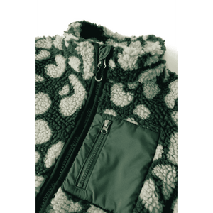 Liewood Nolan Teddyjacke Mega Leo Garden Green – Detail Print