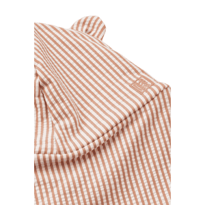 Seitenansicht des Liewood Senia Sonnenhuts in Stripe Pale Tuscany