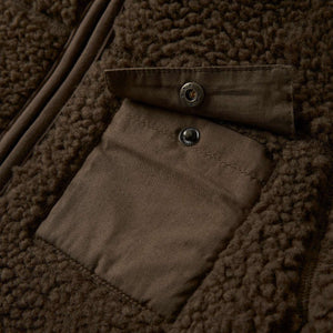 Teddyjacke Nalo von Lil'Atelier in Dark Earth mit Stehkragen und Brusttaschen