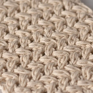 Maileg Badezimmer Matte, 8 x 12,5 cm, von Hand gefertigt