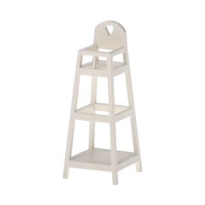 Maileg Hochstuhl MY in Off White für Puppen – Frontansicht