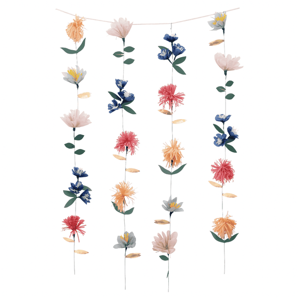 Meri Meri Blumenwand aus 20 Papierblumen mit goldenen Akzenten